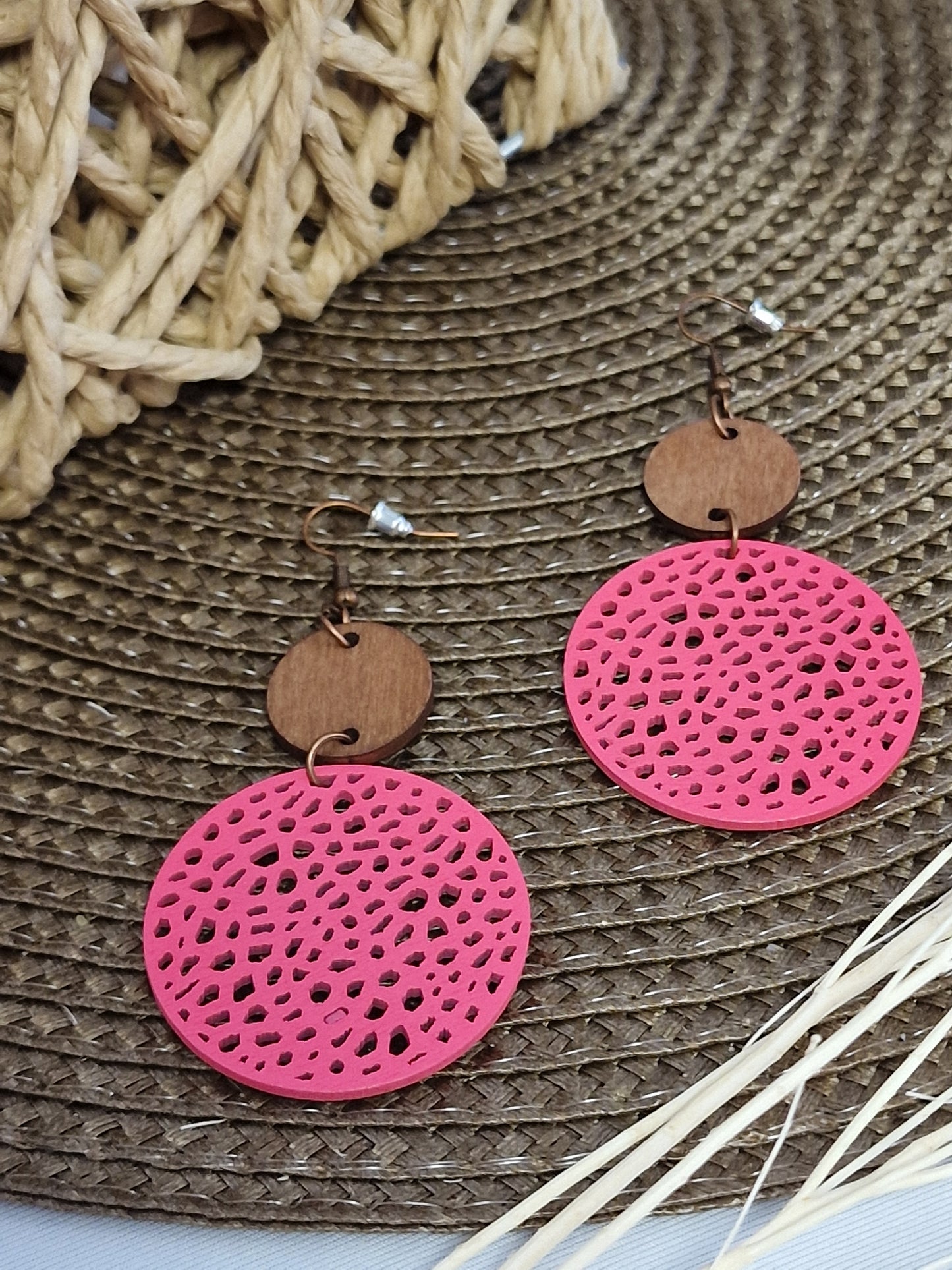 Notre Collection de Bijoux - Boucle d'Oreille Ajouré Framboise