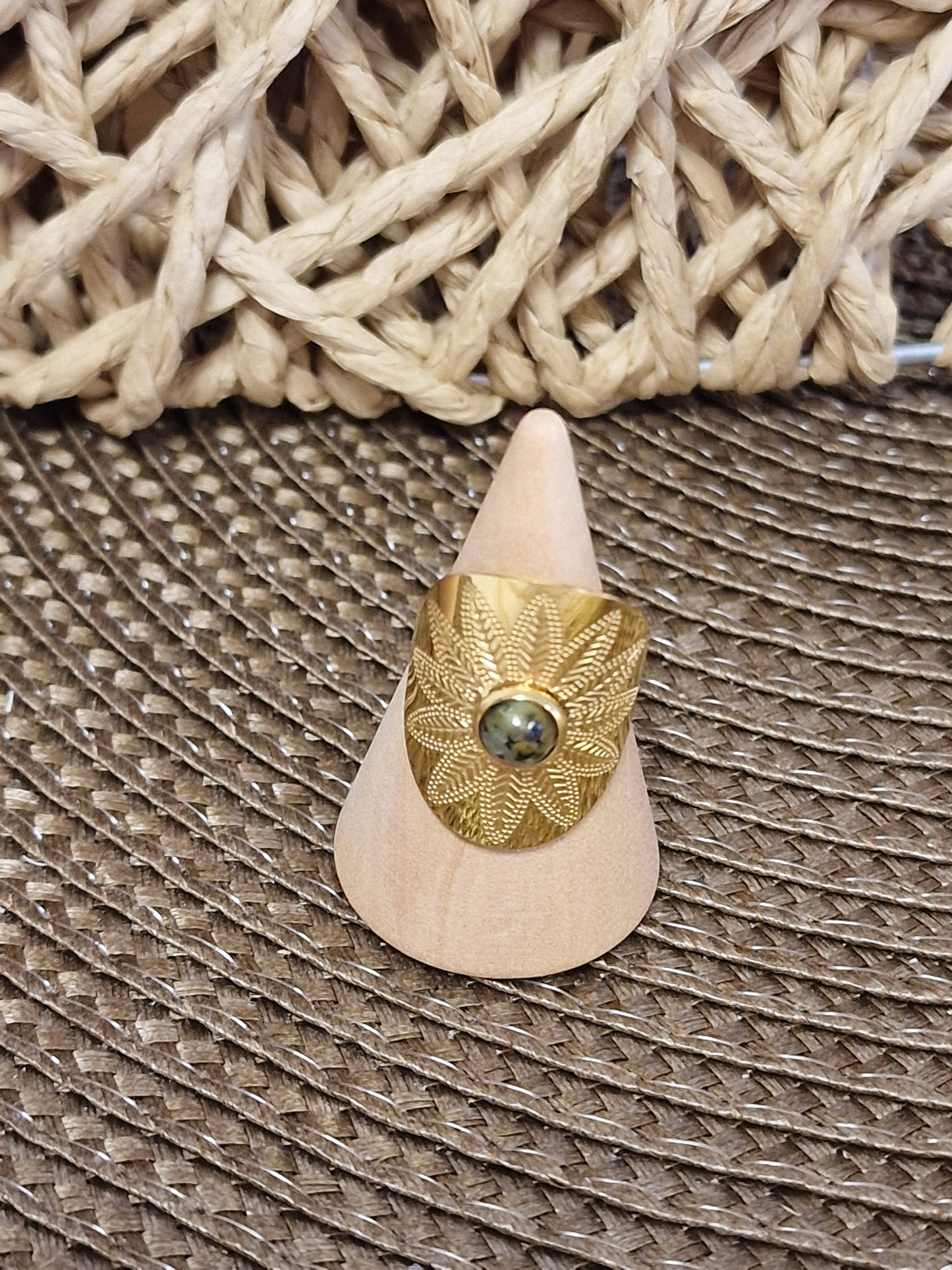 Notre Collection de Bijoux - Bague Ovale Soleil Noir