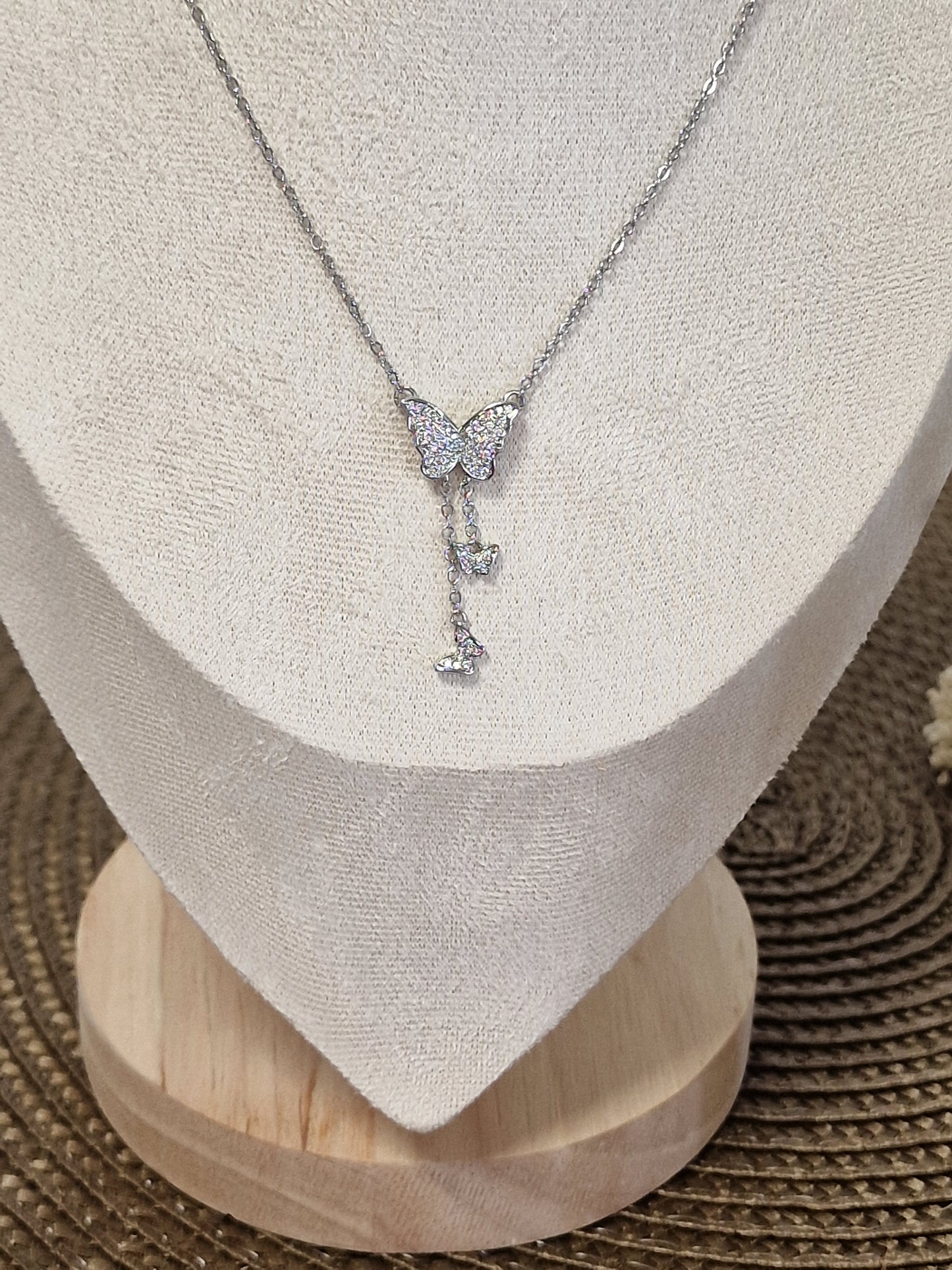 Notre Collection de Bijoux - Pendentif Papillon à Strass