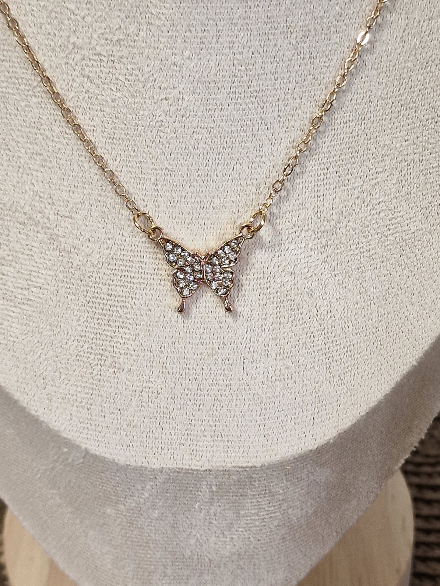Notre Collection de Bijoux - Pendentif Papillon à Strass
