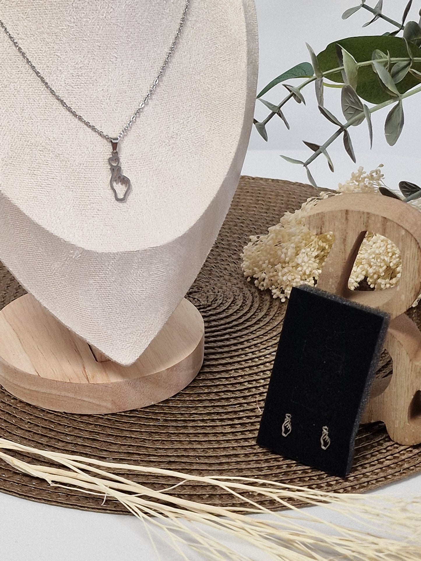 Notre Collection de Bijoux - Parure Pendentif et Boucle Oreille Main