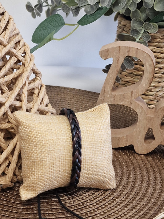 Notre Collection de Bijoux - Bracelet Masculin Finement stressé