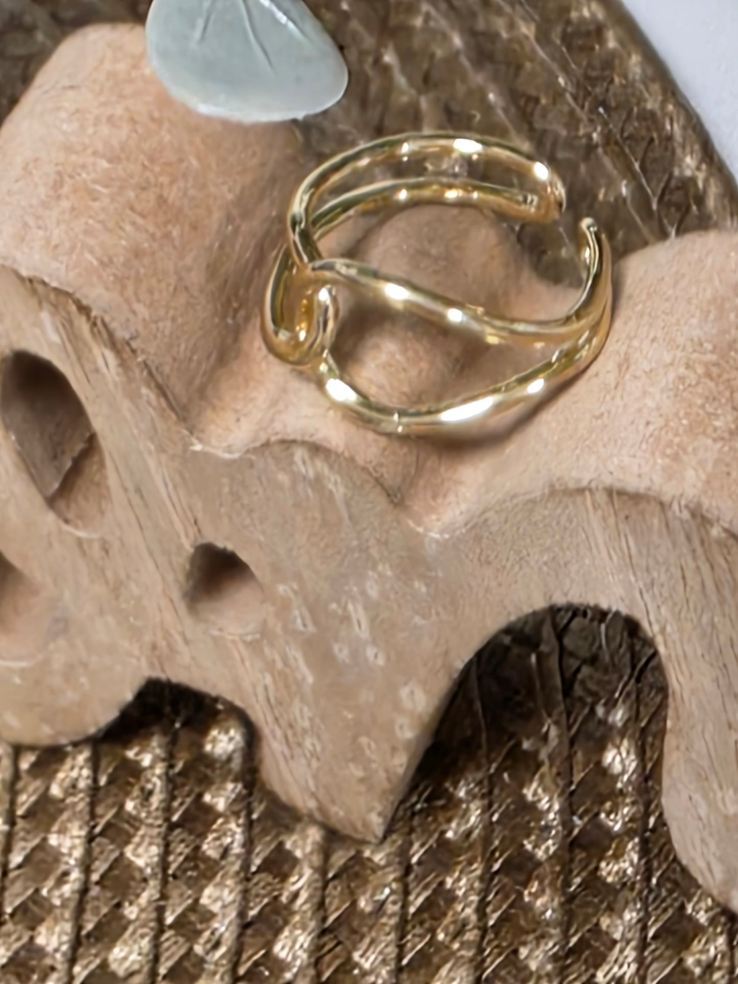 Notre Collection de Bijoux - Bague Design Chaine Doré