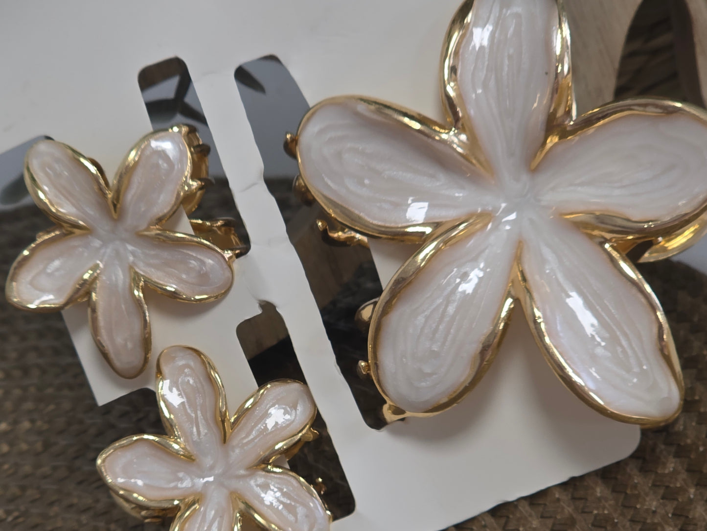 La Pince à Cheveux fleur métallisé Beige Nacré Doré - Lot de 3 Pinces