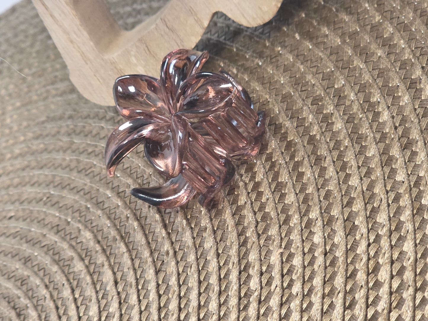 Petite Pince à Cheveux Fleur Marron Noir