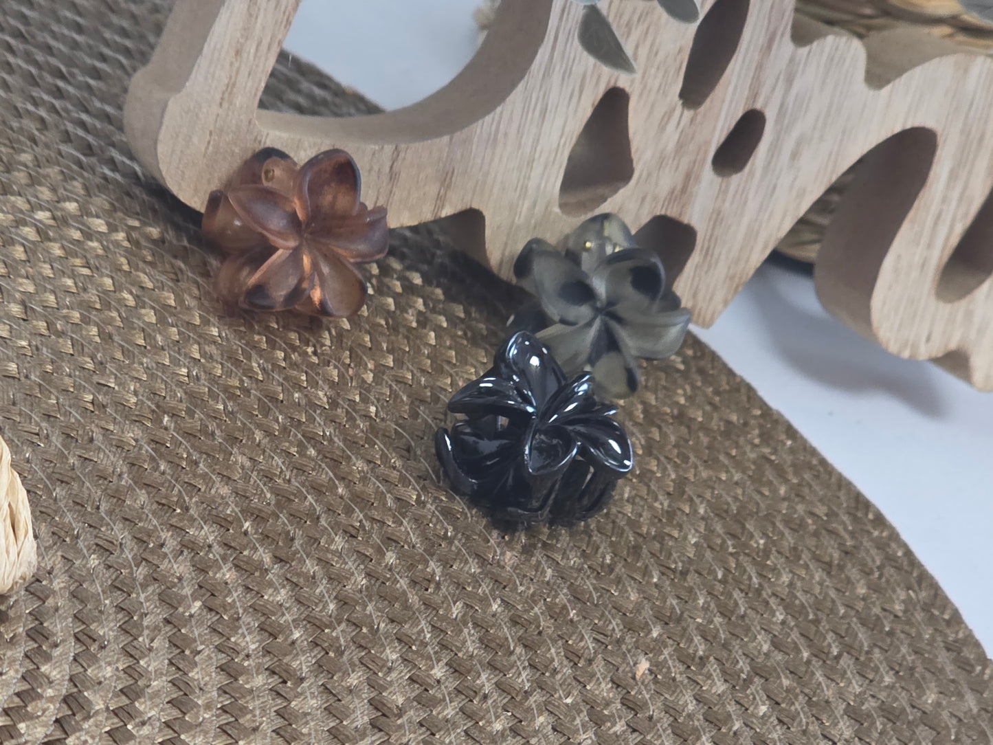 Petite Pince à Cheveux Fleur Noir Gris Camel - Lot de 3