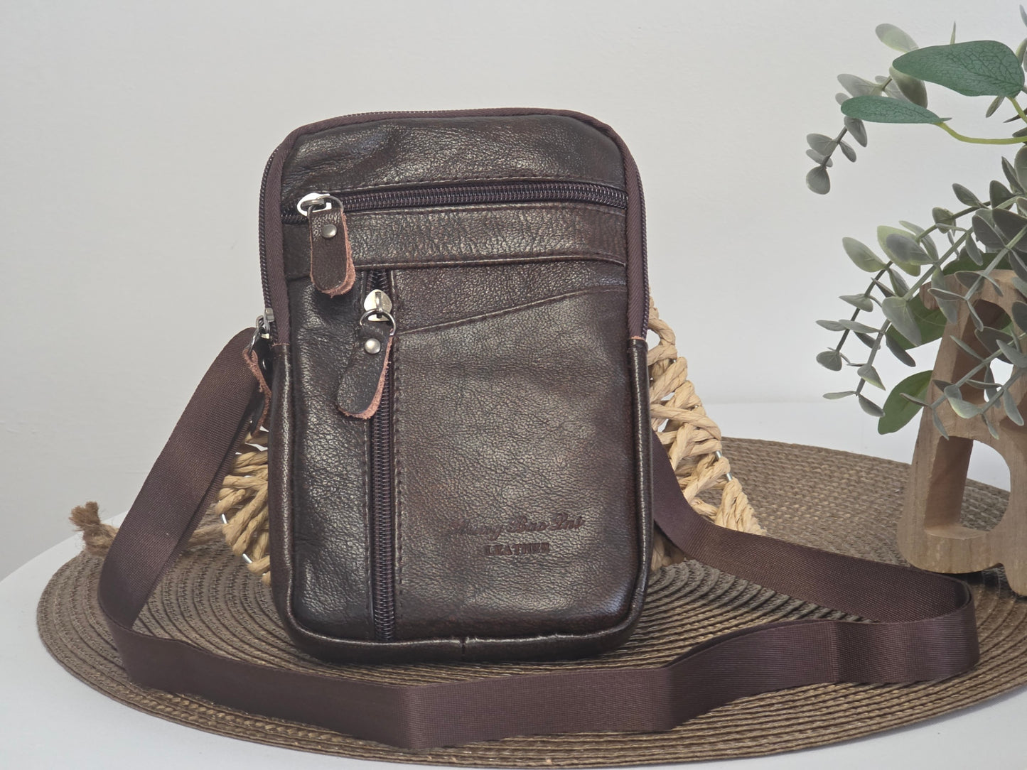 Dark Bun Masculine Clutch