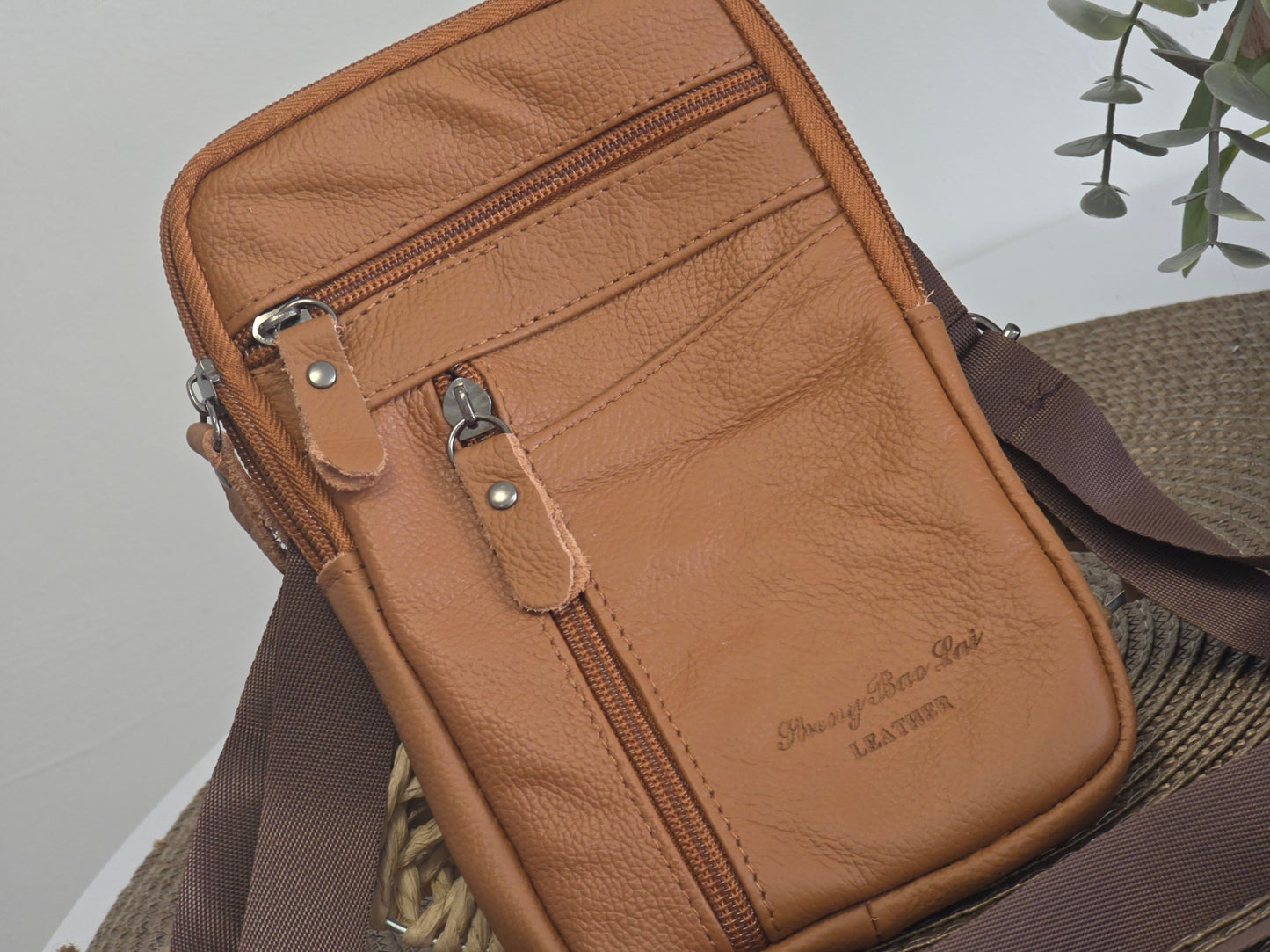 Camel Men's Clutch