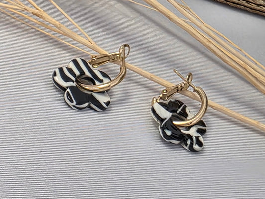 Notre Collection de Bijoux - Boucle d'Oreille Fleur Noir Zébré Blanc