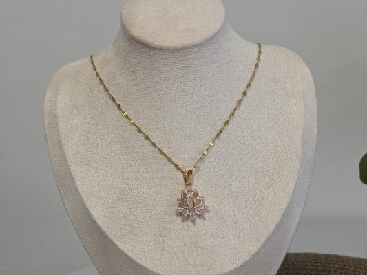Notre Collection de Bijoux - Pendentif Fleur de Lotus à Strass