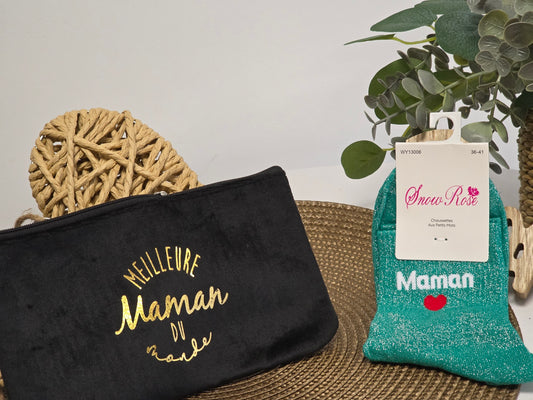 POCHETTE " MEILLEUR MAMAN DU MONDE " AVEC SA CHAUSSETTE PAILLETEE VERT