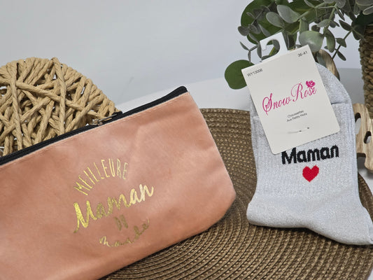 POCHETTE " MEILLEUR MAMAN DU MONDE " AVEC SA CHAUSSETTE PAILLETEE