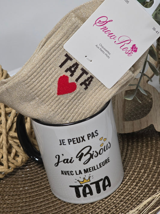 MUG BISOUS AVEC LA MEILLEURE TATA AVEC SA CHAUSSETTE PAILLETEE