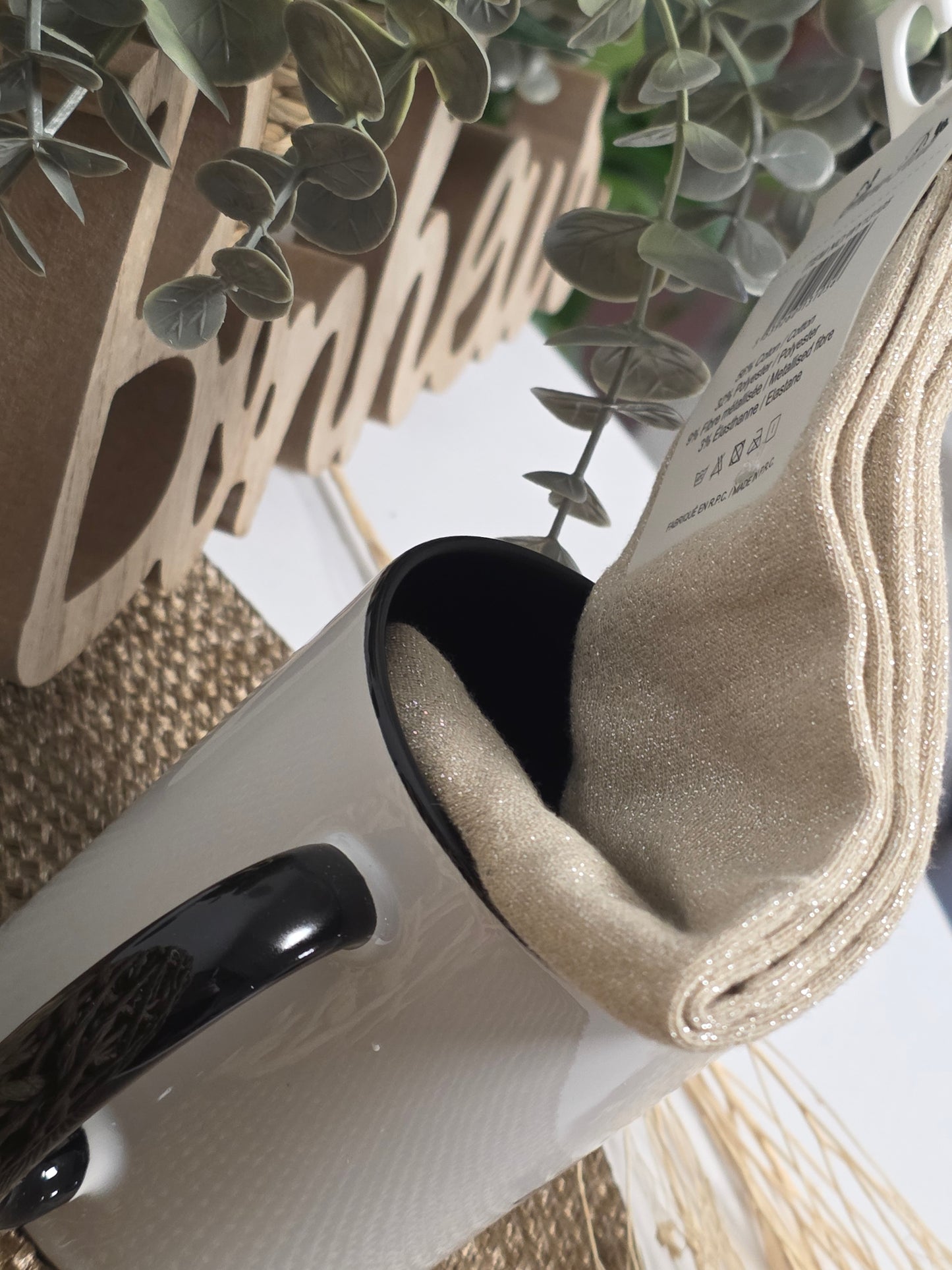 MUG BISOUS AVEC LA MEILLEURE TATA AVEC SA CHAUSSETTE PAILLETEE