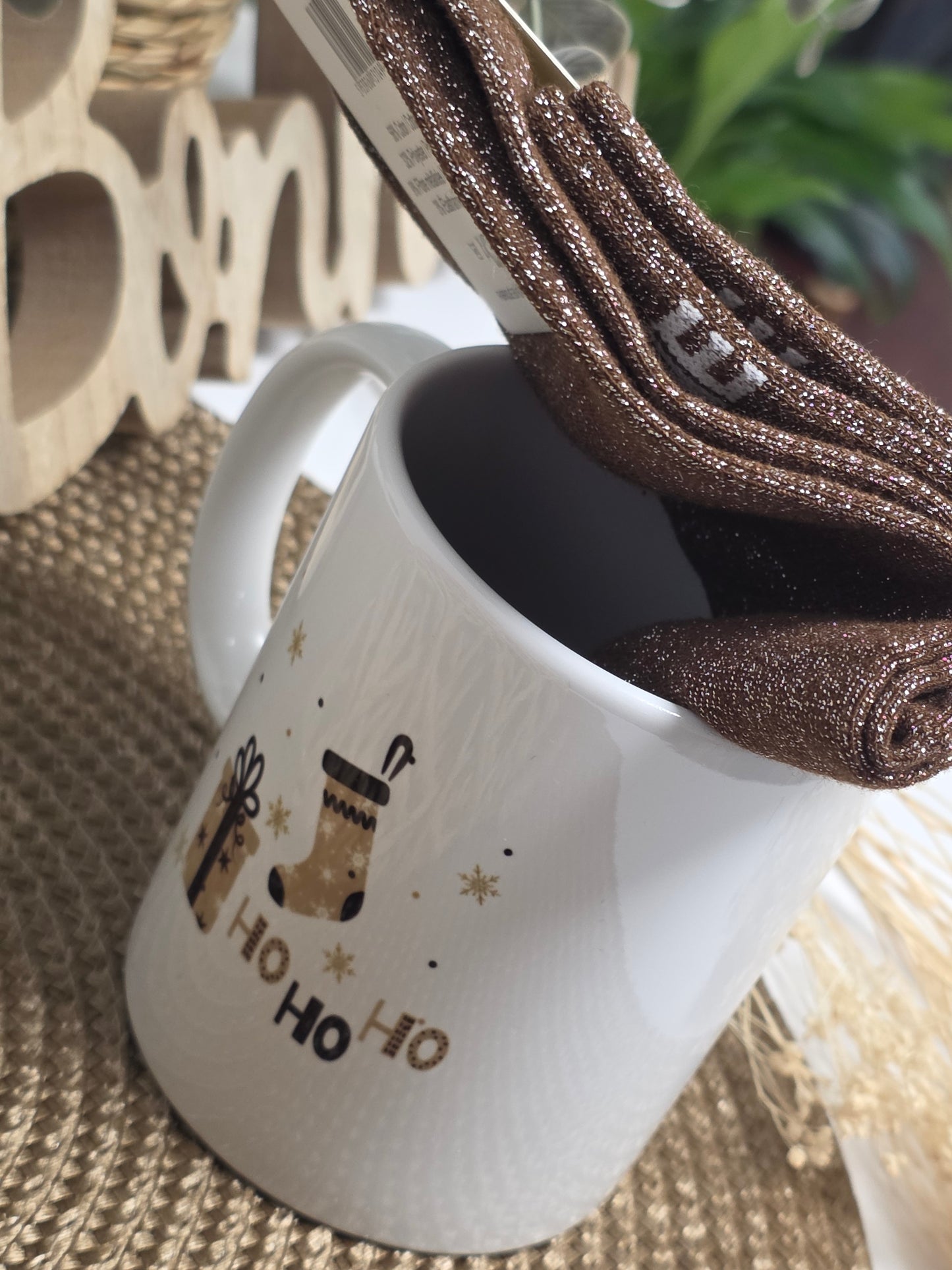 MUG JOYEUX NOEL MARRAINE AVEC SA CHAUSSETTE PAILLETEE