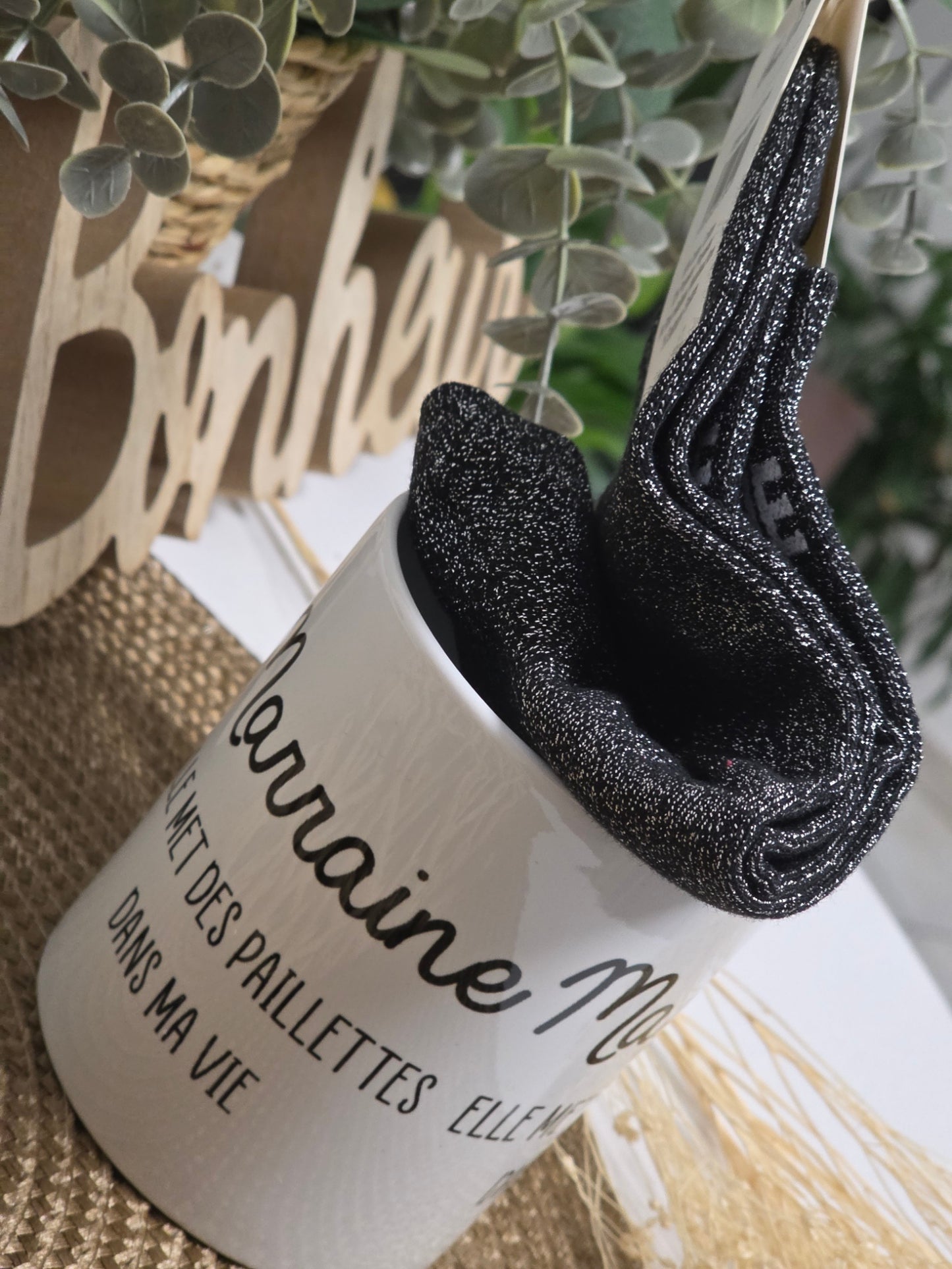 MUG MARRAINE PAILLETTE DANS MA VIE AVEC SA CHAUSSETTE PAILLETEE