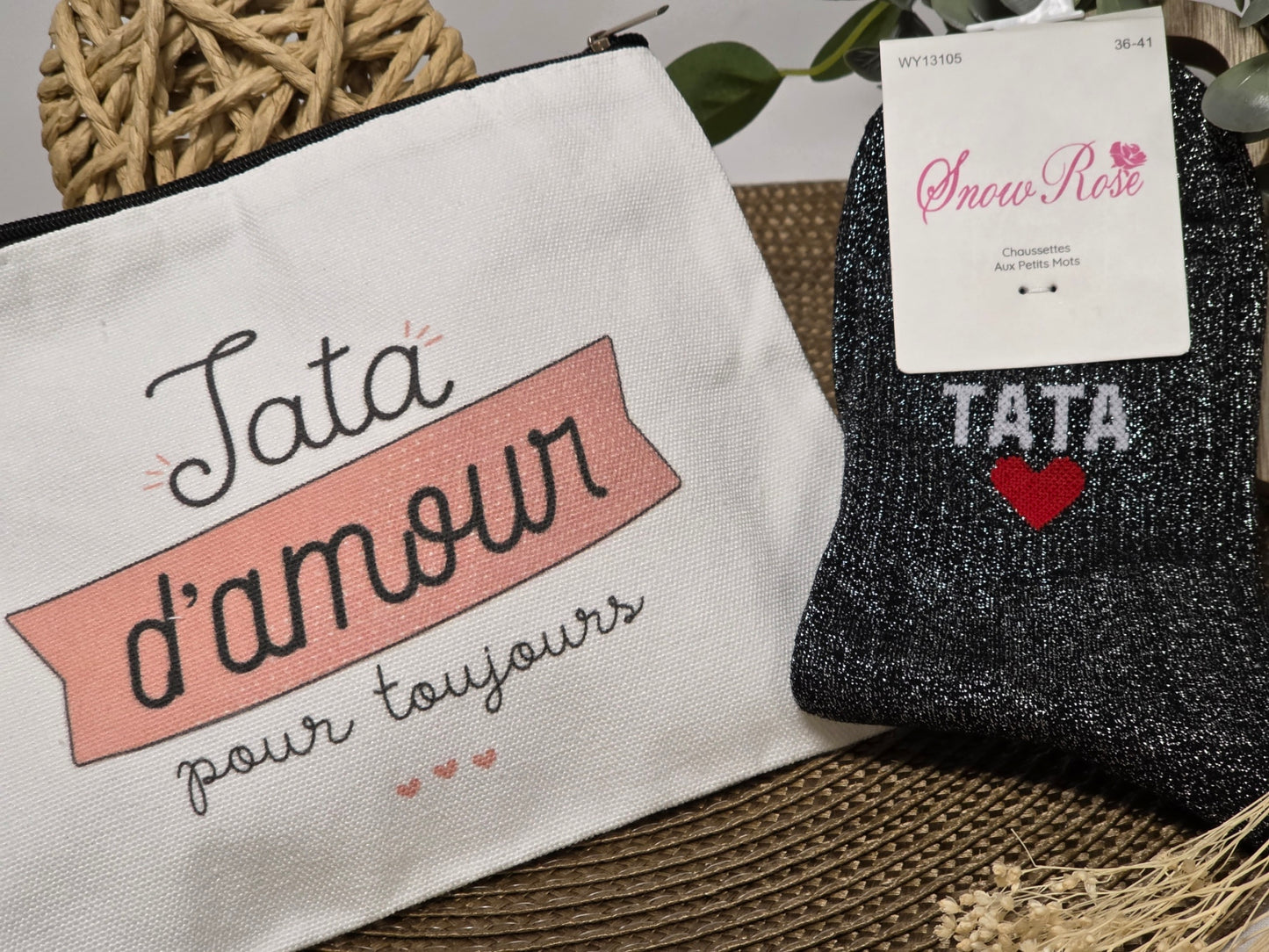POCHETTE " TATA D'AMOUR POUR TOUJOURS " AVEC SA CHAUSSETTE PAILLETEE NOIR