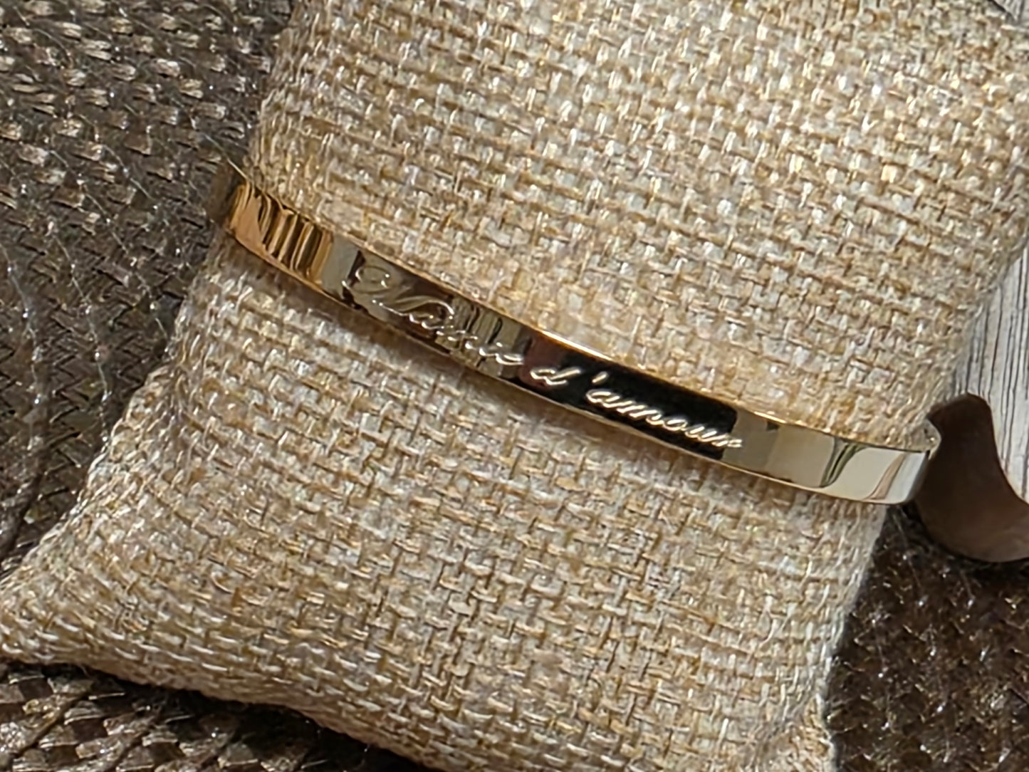 LES BRACELETS A MESSAGE " MAMIE D'AMOUR " Doré