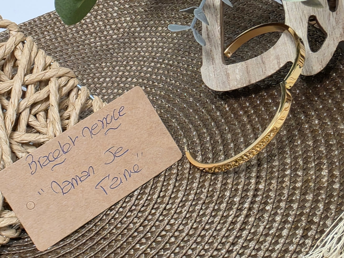 LES BRACELETS A MESSAGE " MAMAN JE T'AIME " Doré