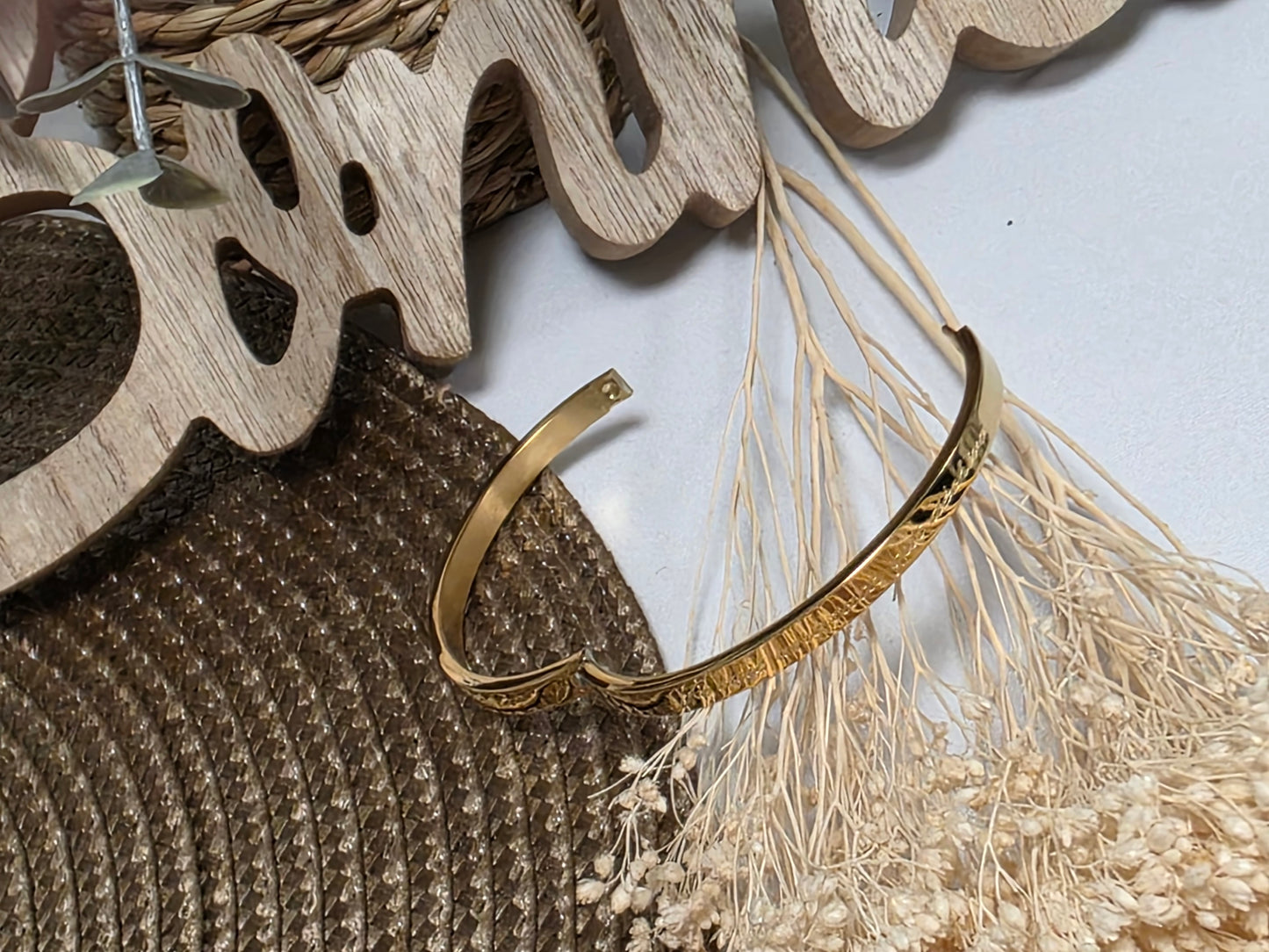 LES BRACELETS A MESSAGE " JE SUIS UNE TATA QUI DECHIRE " Doré