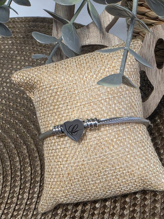 LES BRACELETS LETTRE " C " Argenté