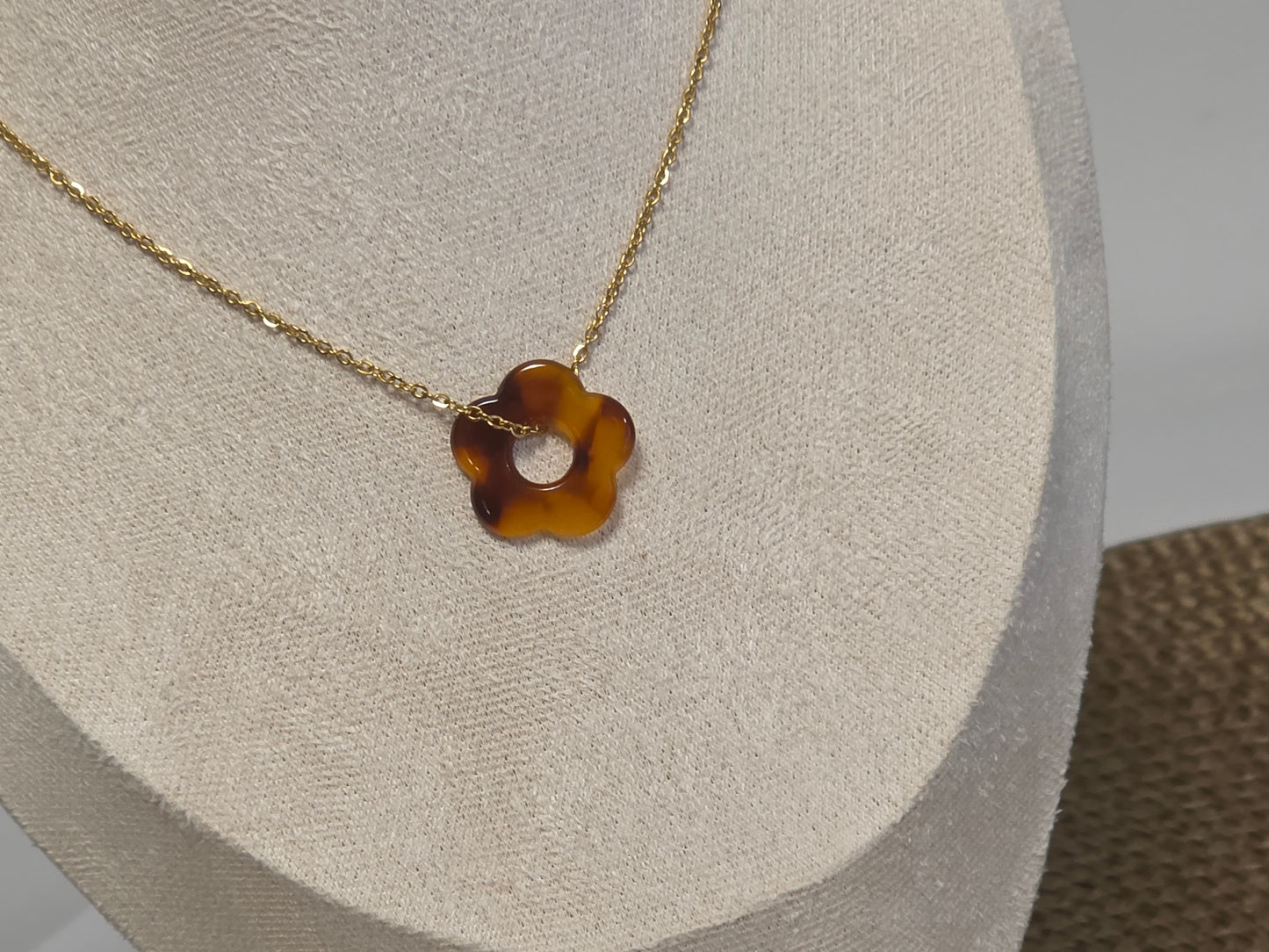Notre Collection de Bijoux - Pendentif à Fleur N°5