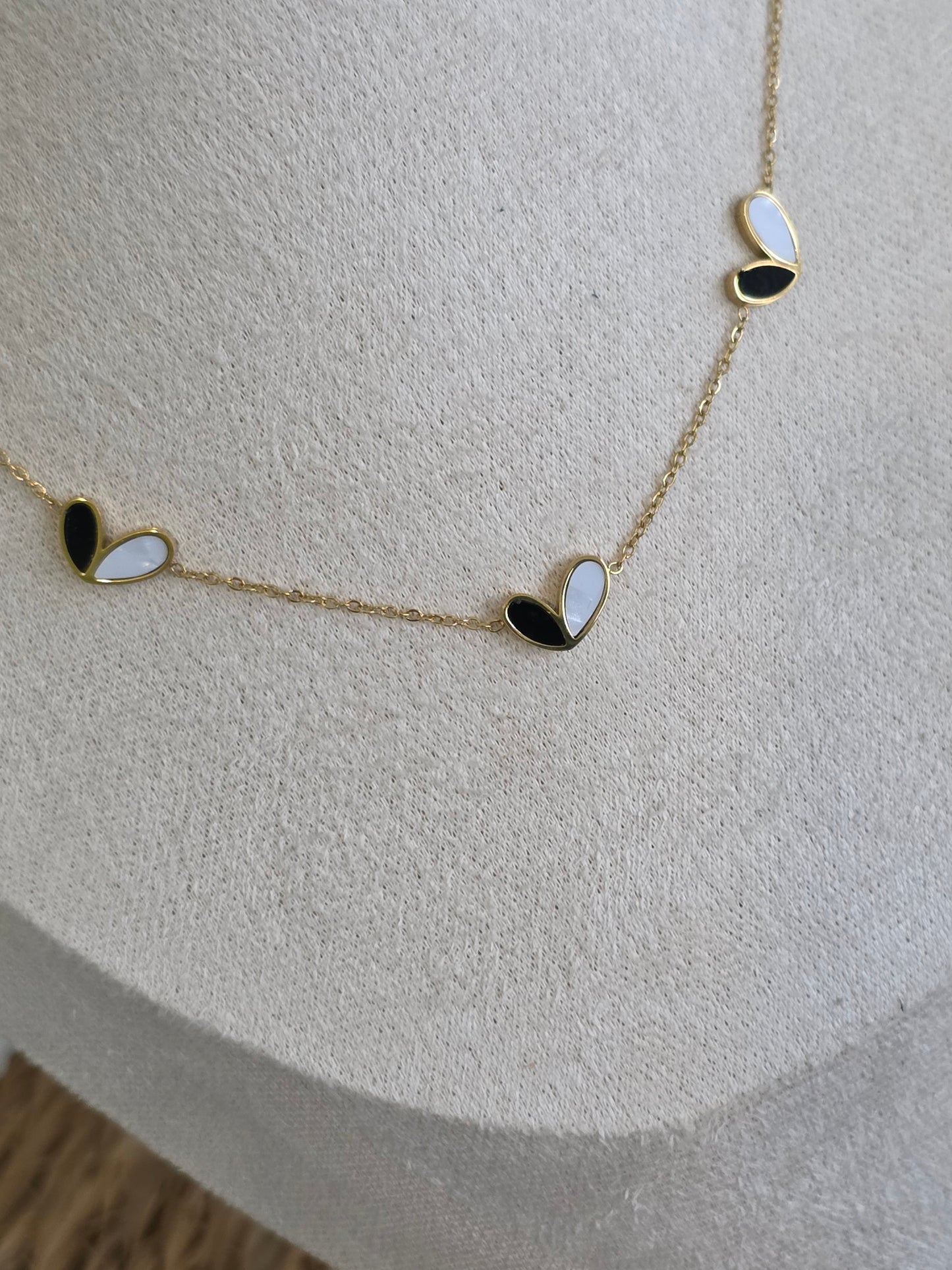 Pendentif Doré Cœur Noir Blanc