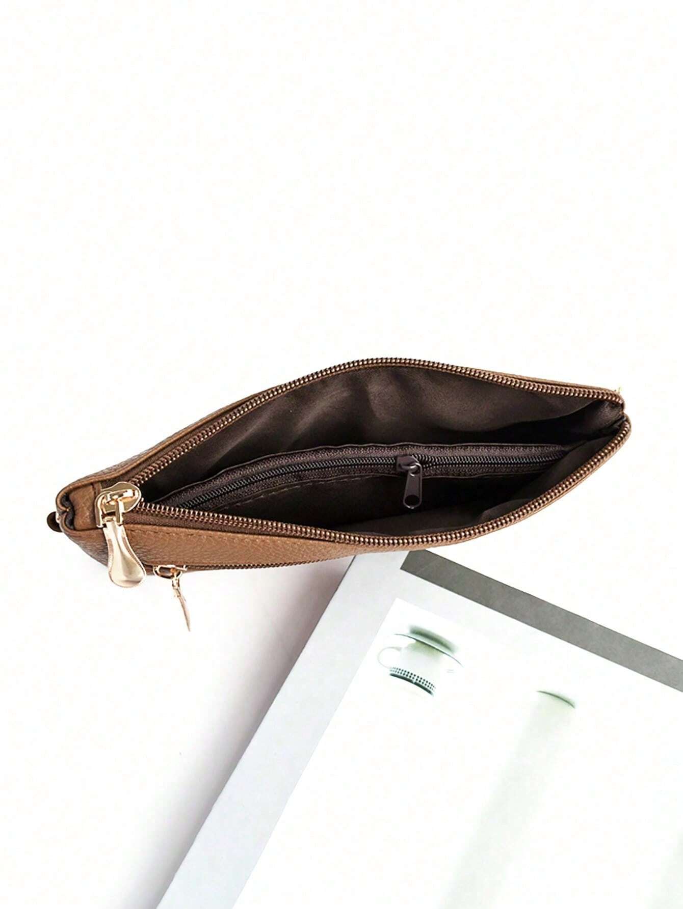 Pochette Célia Taupe