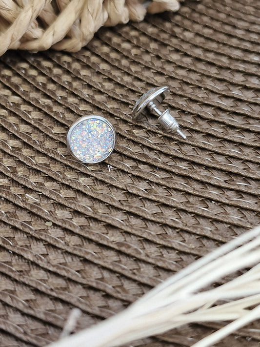 Notre Collection de Bijoux - Boucle d'Oreille Clous Blanche