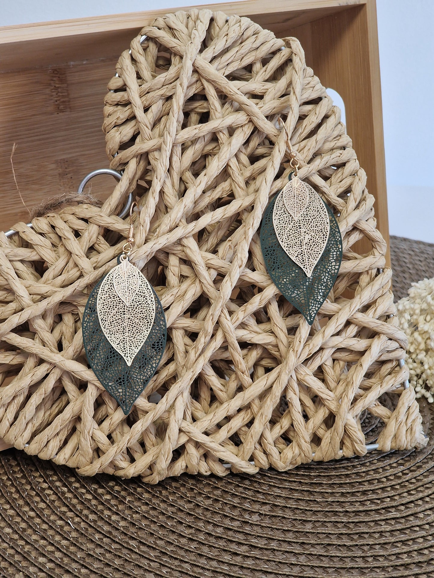 Notre Collection de Bijoux - Boucle d'Oreille Plume Vert
