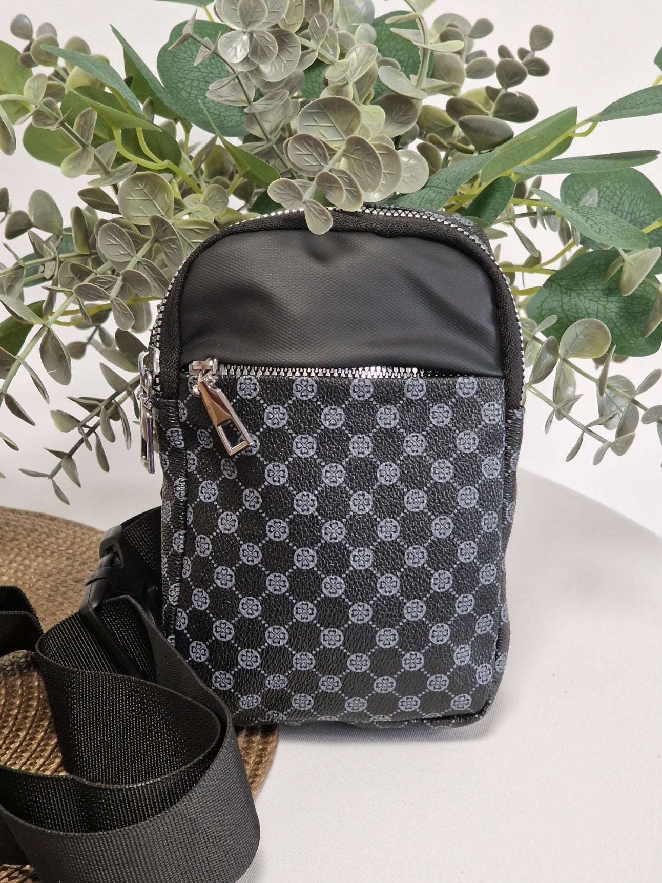 Pochette Zippé à Motif Noir