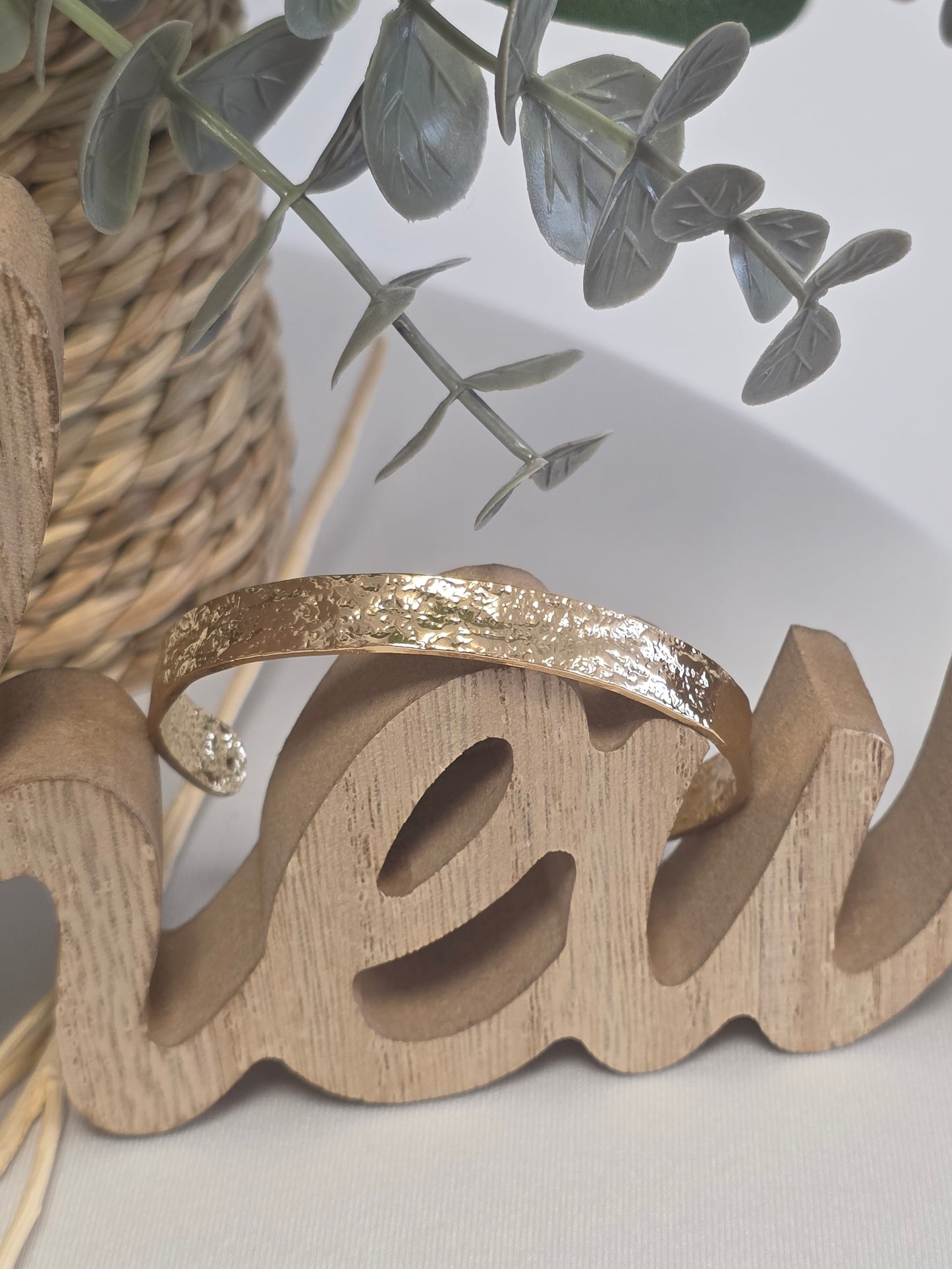 Notre Collection de Bijoux - Bracelet Manchette Texturé Doré