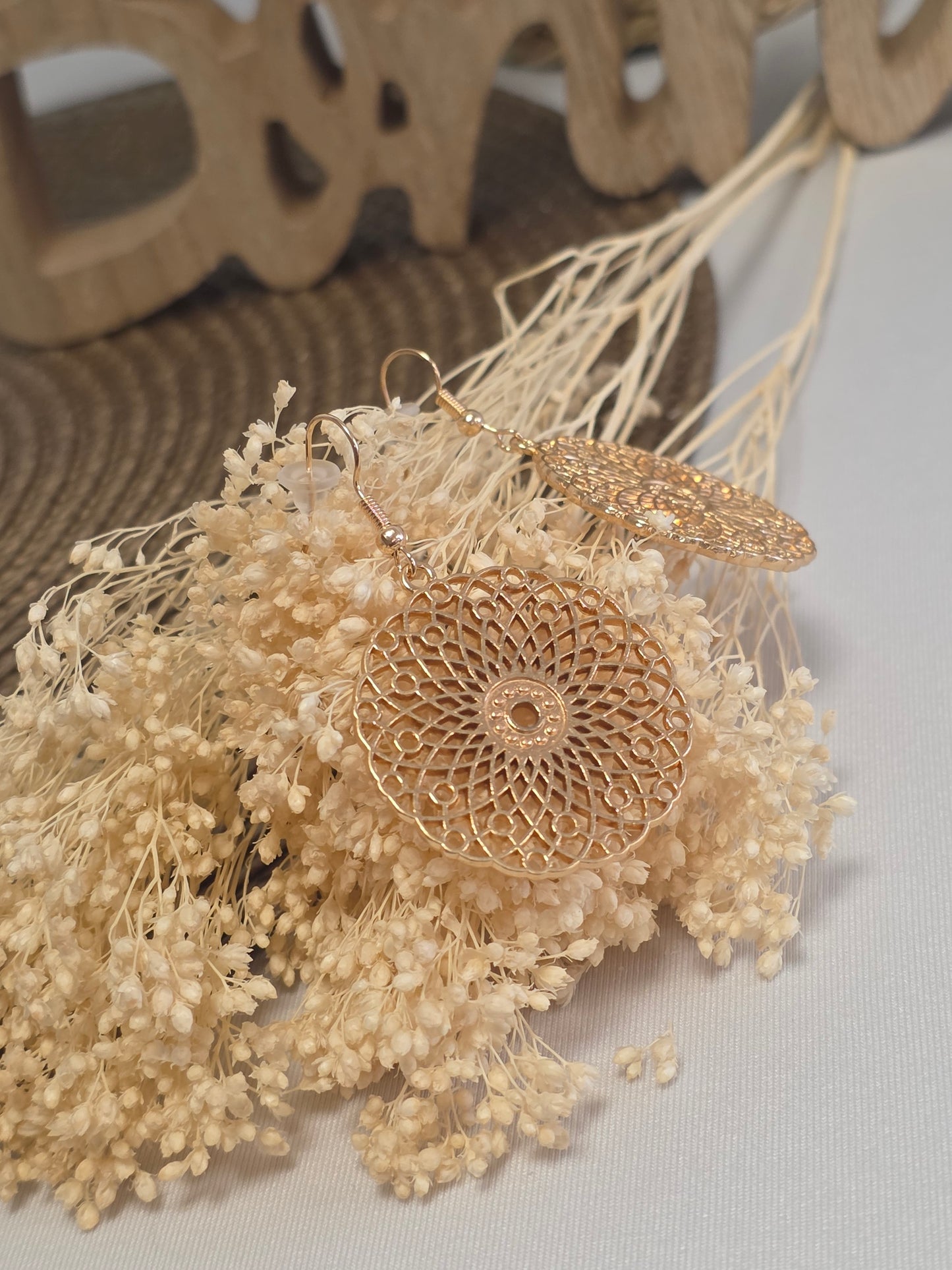 Notre Collection de Bijoux - Boucle d'Oreille Ronde Ajouré Doré