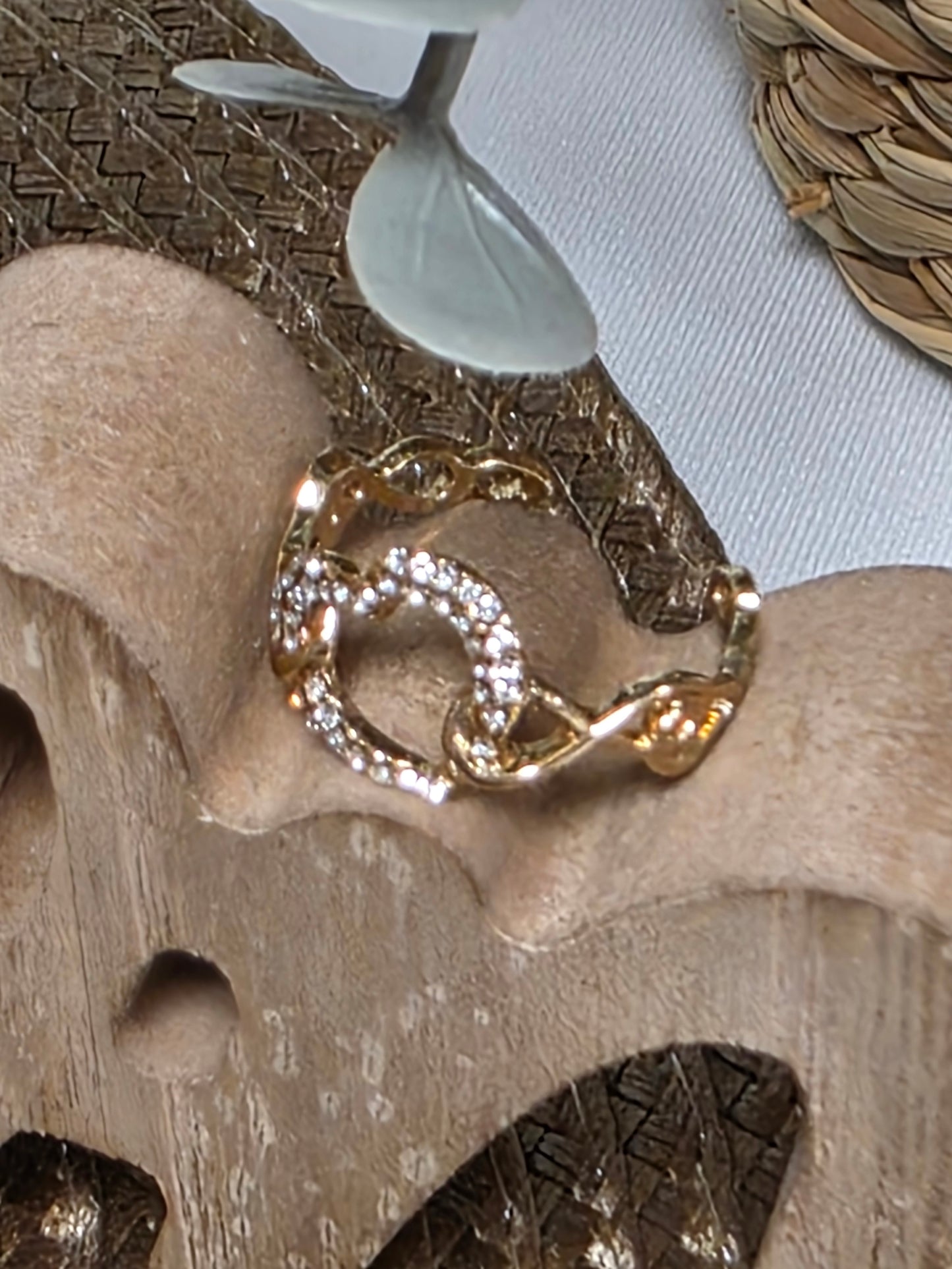 Notre Collection de Bijoux - Bague Cœur Doré à Pierre Blanche