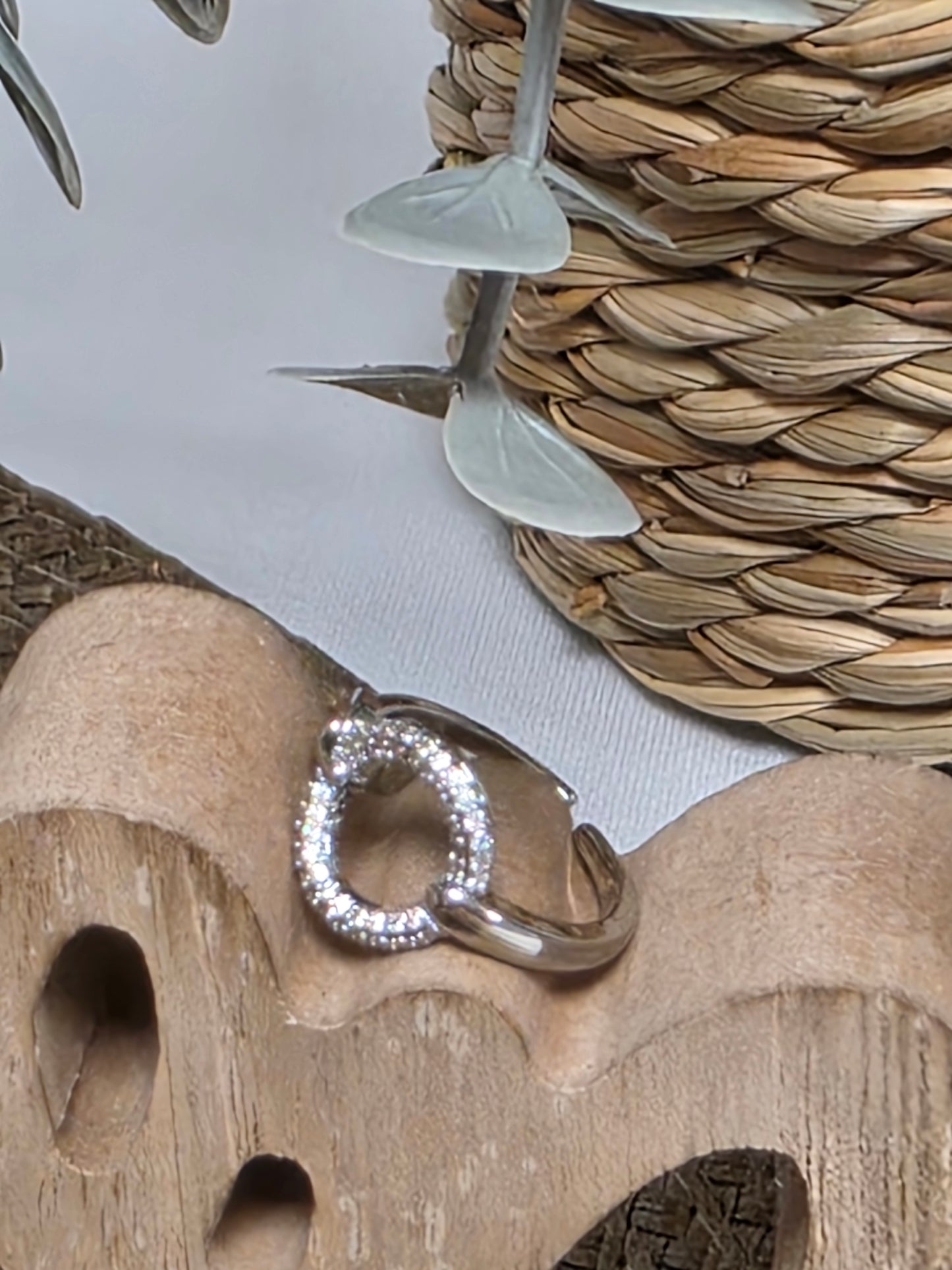 Notre Collection de Bijoux - Bague Cercle Argenté Pierre Blanche