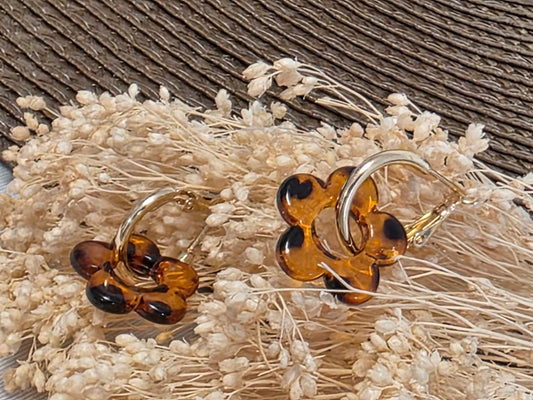 Notre Collection de Bijoux - Boucle d'Oreille Fleur Camel Tache Noir