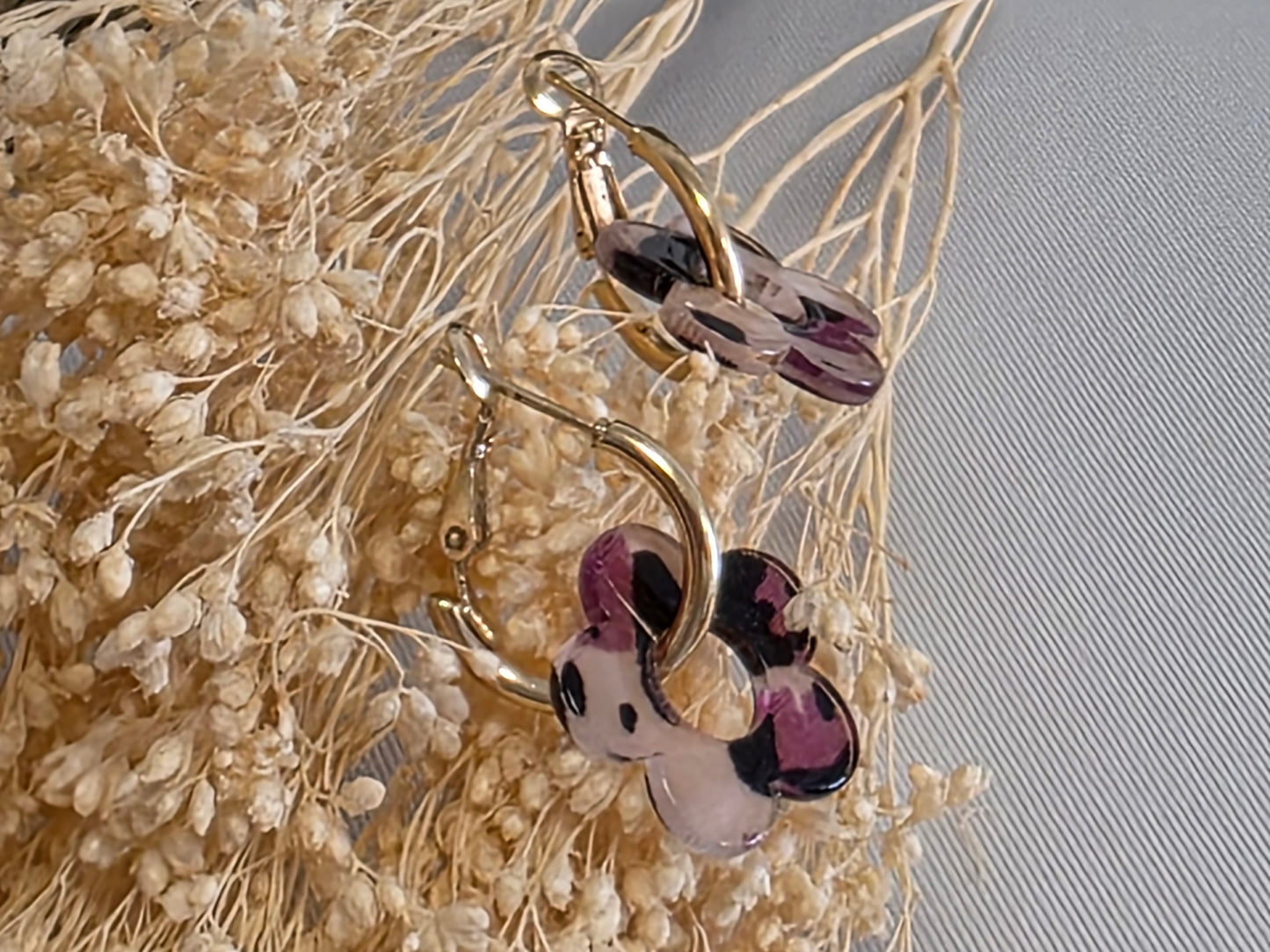 Notre Collection de Bijoux - Boucle d'Oreille Fleur Violette Noir