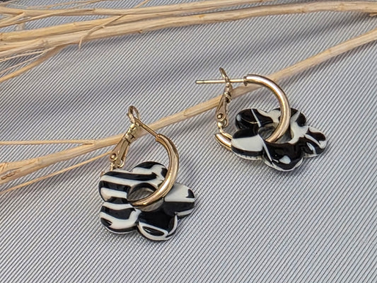 Notre Collection de Bijoux - Boucle d'Oreille Fleur Noir Zébré Blanc