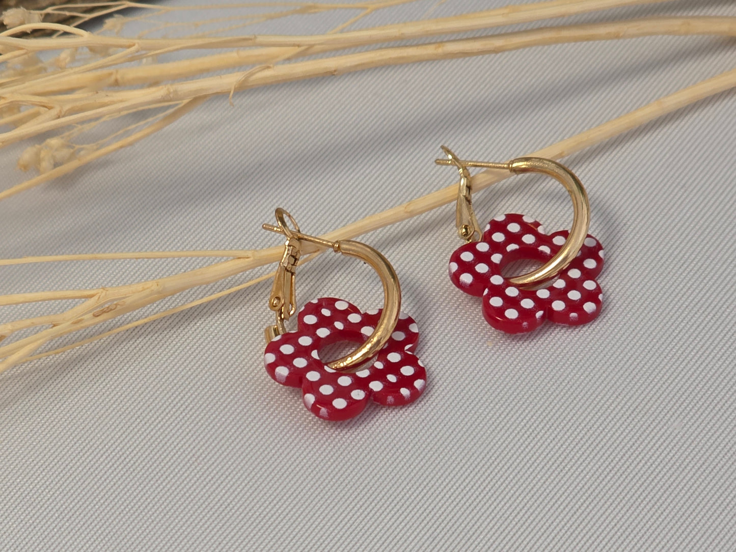 Notre Collection de Bijoux - Boucle d'Oreille Fleur Rouge et Blanc