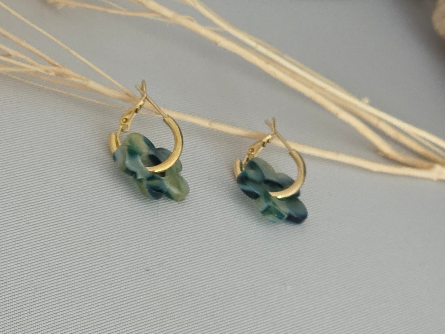 Notre Collection de Bijoux - Boucle d'Oreille Fleur Bleu Jaune
