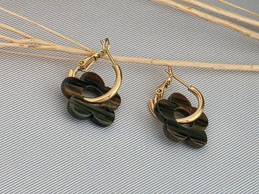 Notre Collection de Bijoux - Boucle d'Oreille Fleur Café