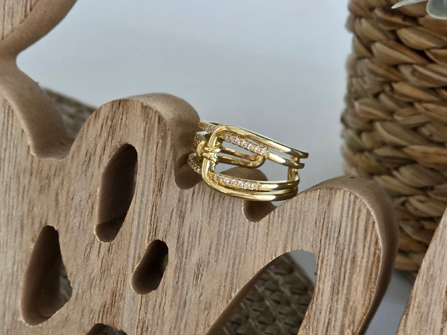 Notre Collection de Bijoux - Bague Strass effet boucle doré