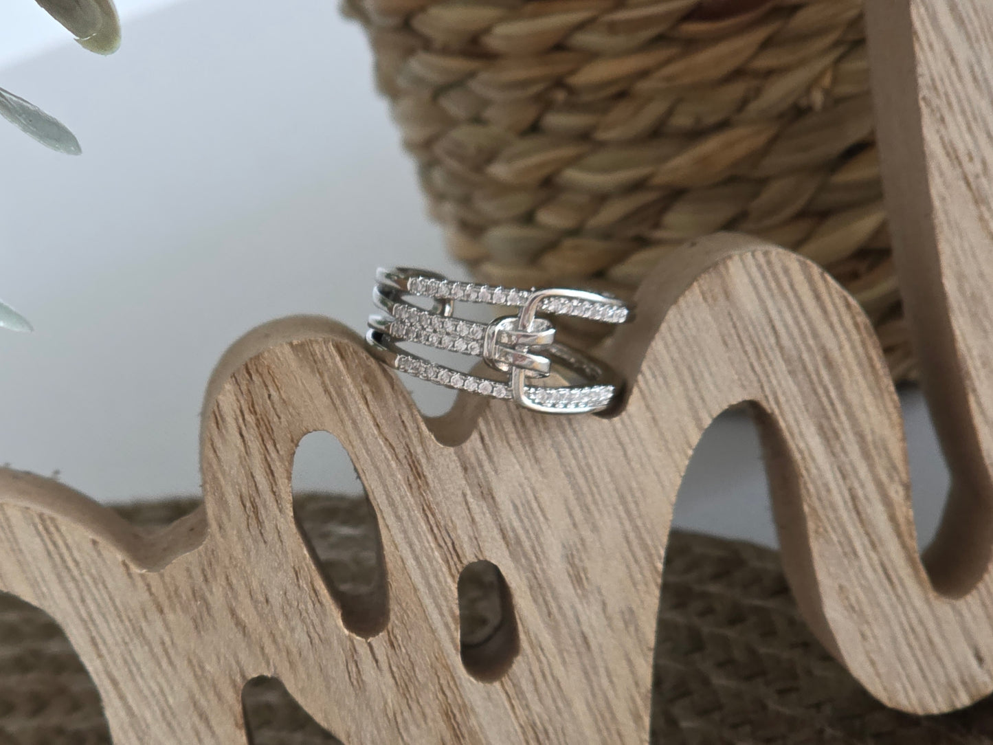 Notre Collection de Bijoux - Bague Strass Effet Boucle Argenté