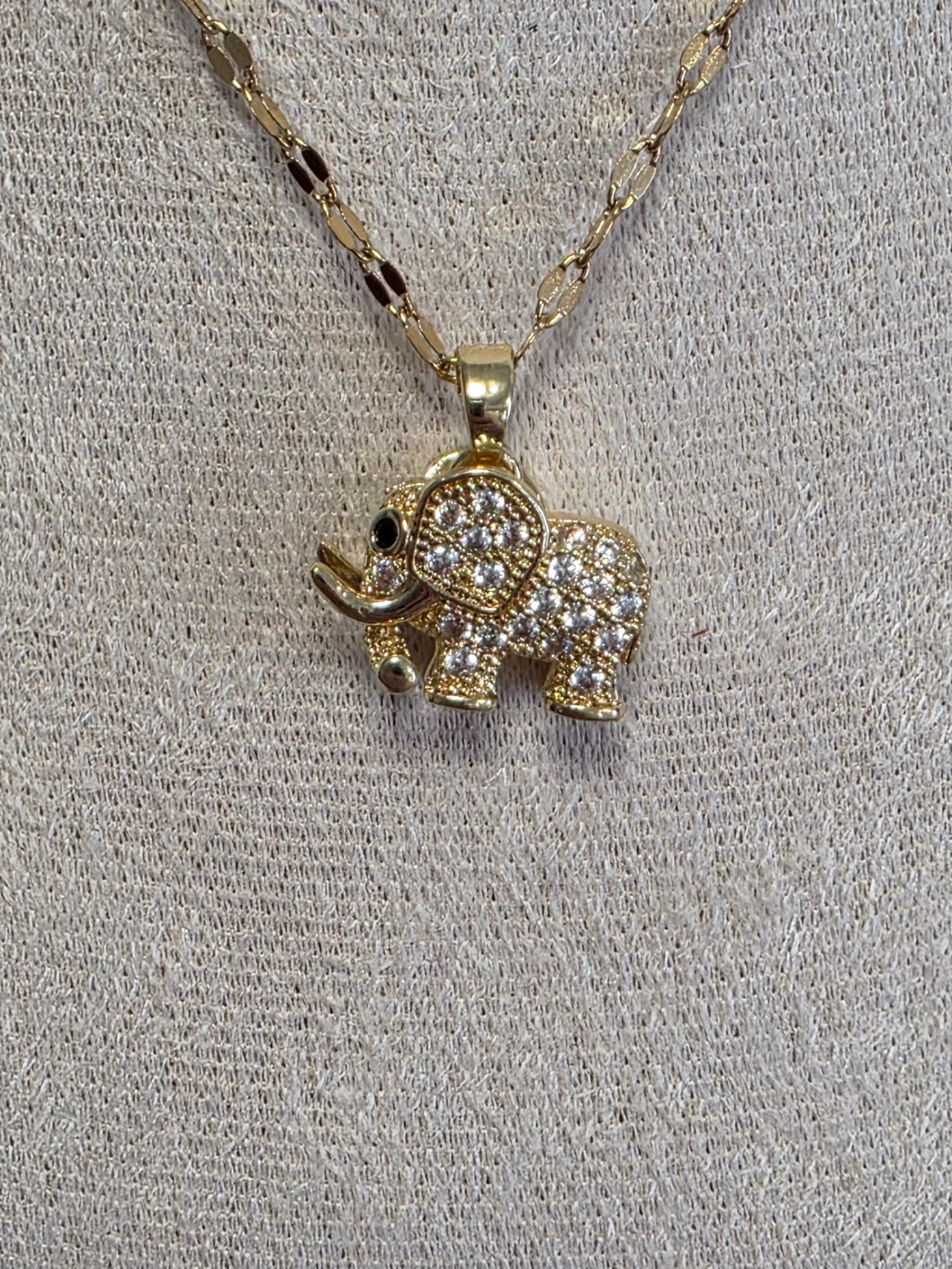 Notre Collection de Bijoux - Pendentif Eléphant à Strass