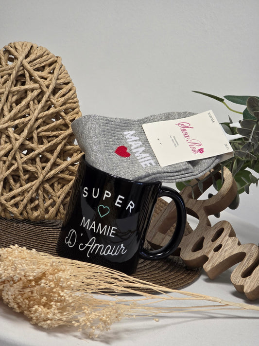 MUG SUPER MAMIE D'AMOUR AVEC SA CHAUSSETTE PAILLETEE