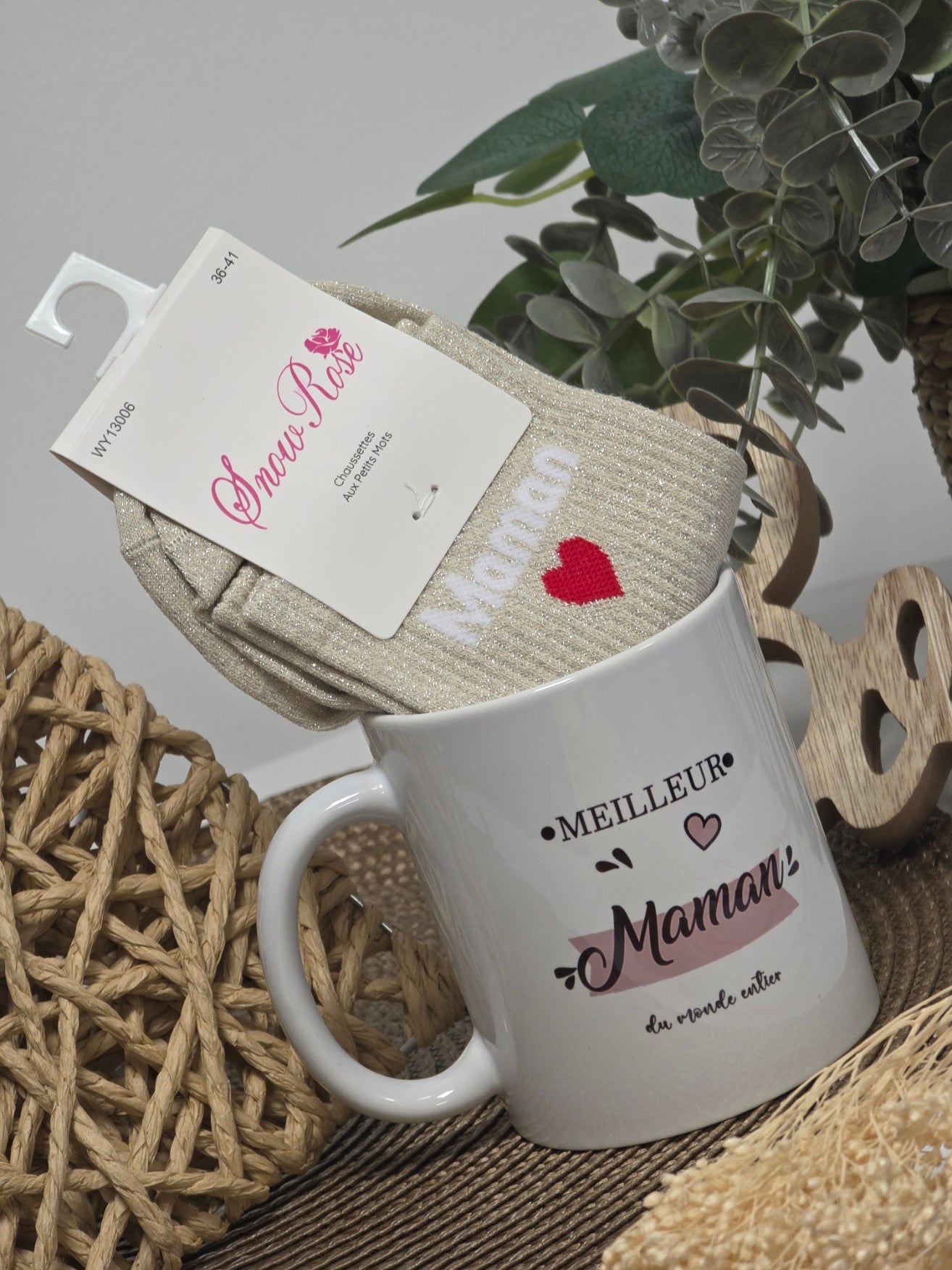 MUG MEILLEUR MAMAN AVEC SA CHAUSSETTE PAILLETEE