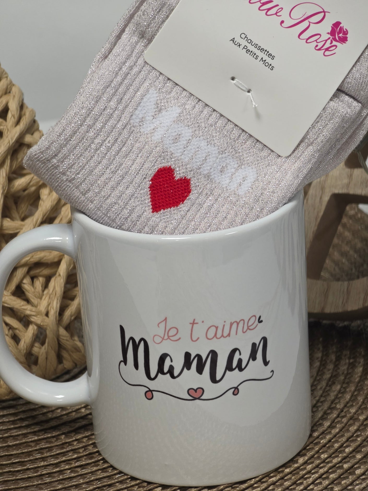MUG JE T'AIME MAMAN AVEC SA CHAUSSETTE PAILLETEE
