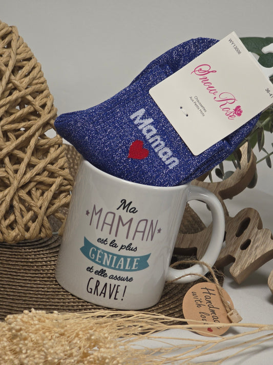 MUG MAMAN LA PLUS GENIALE AVEC SA CHAUSSETTE PAILLETEE
