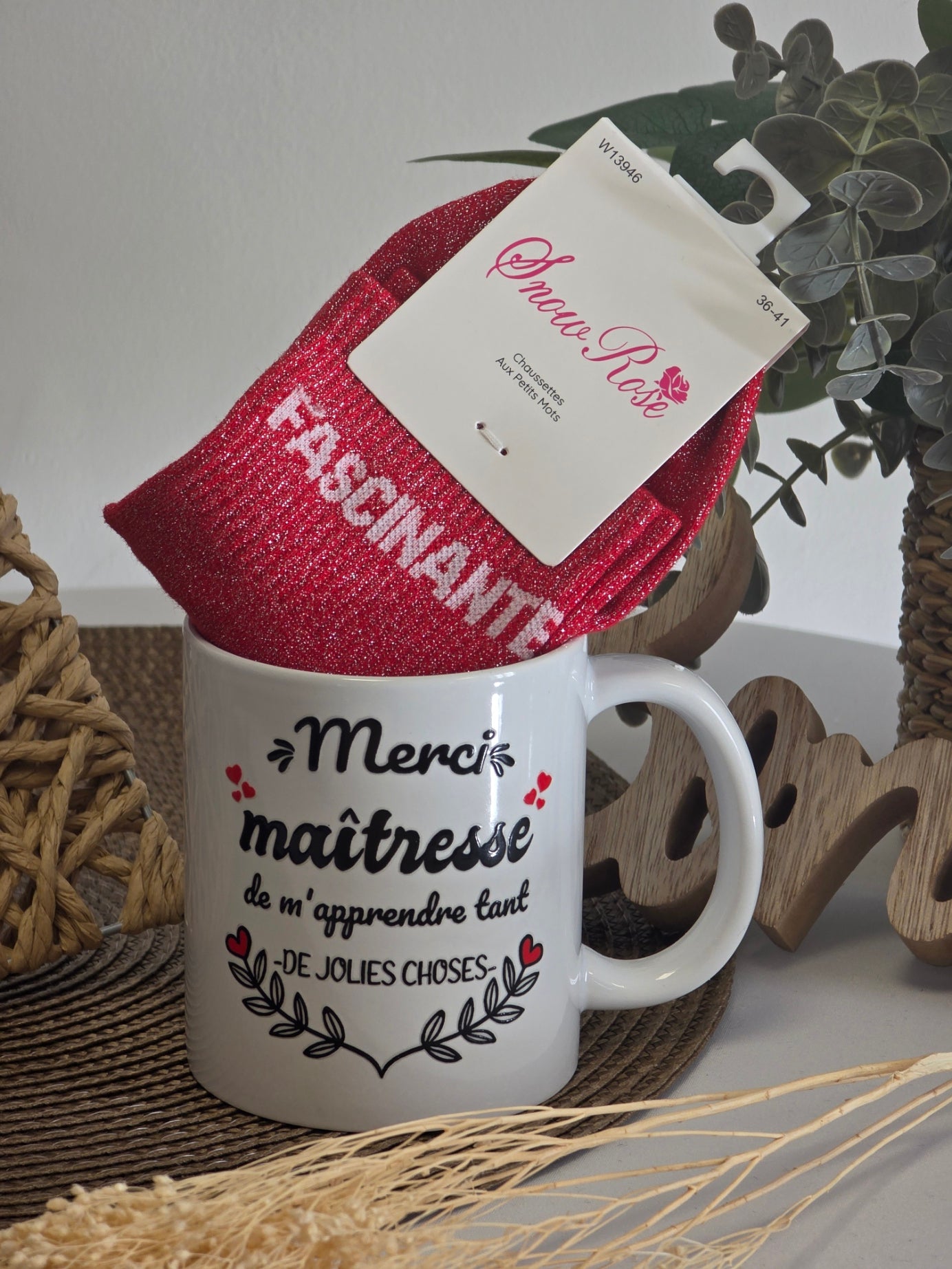 MUG MERCI MAITRESSE AVEC SA CHAUSSETTE PAILLETEE