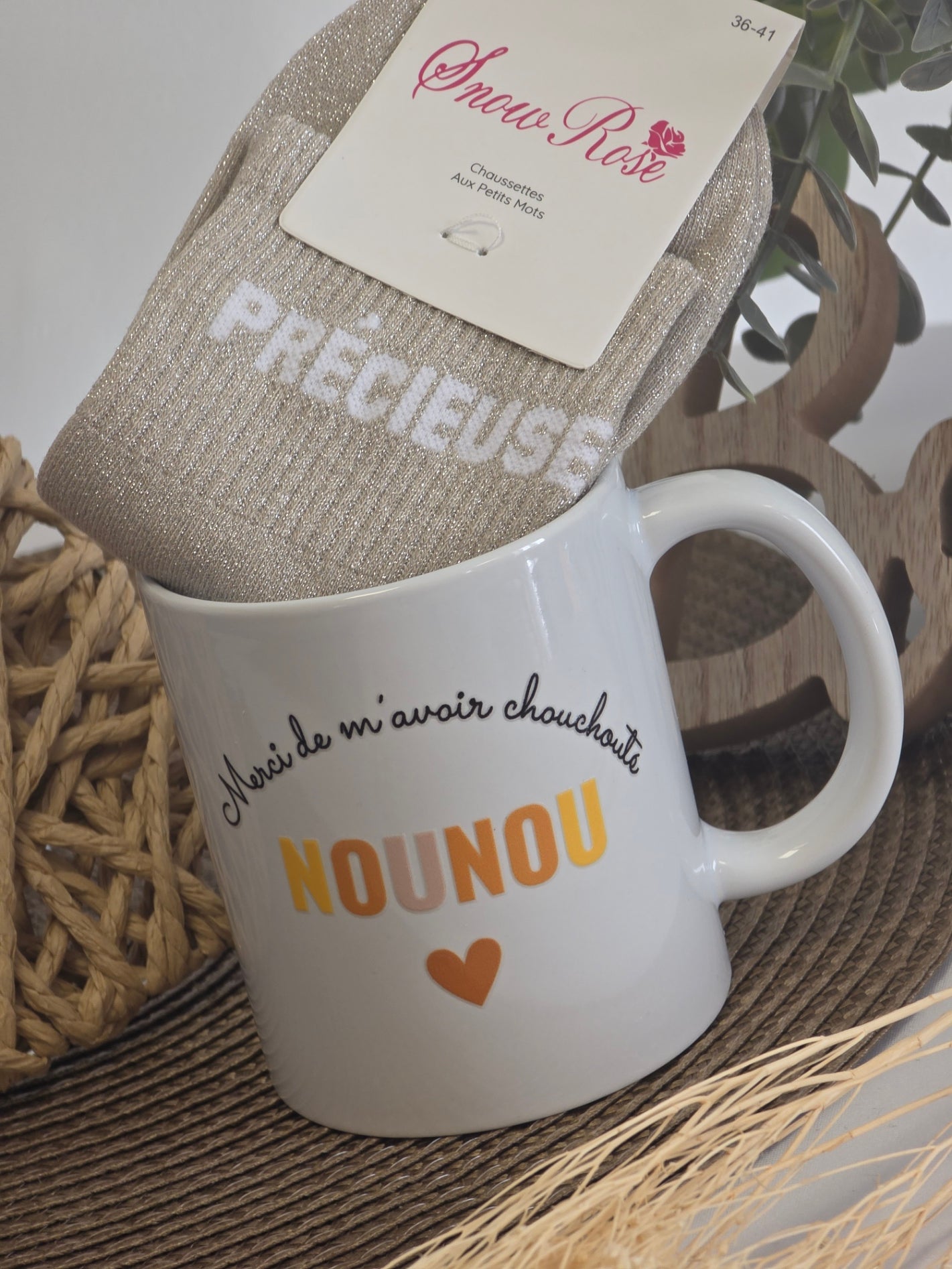 MUG MERCI NOUNOU AVEC SA CHAUSSETTE PAILLETEE